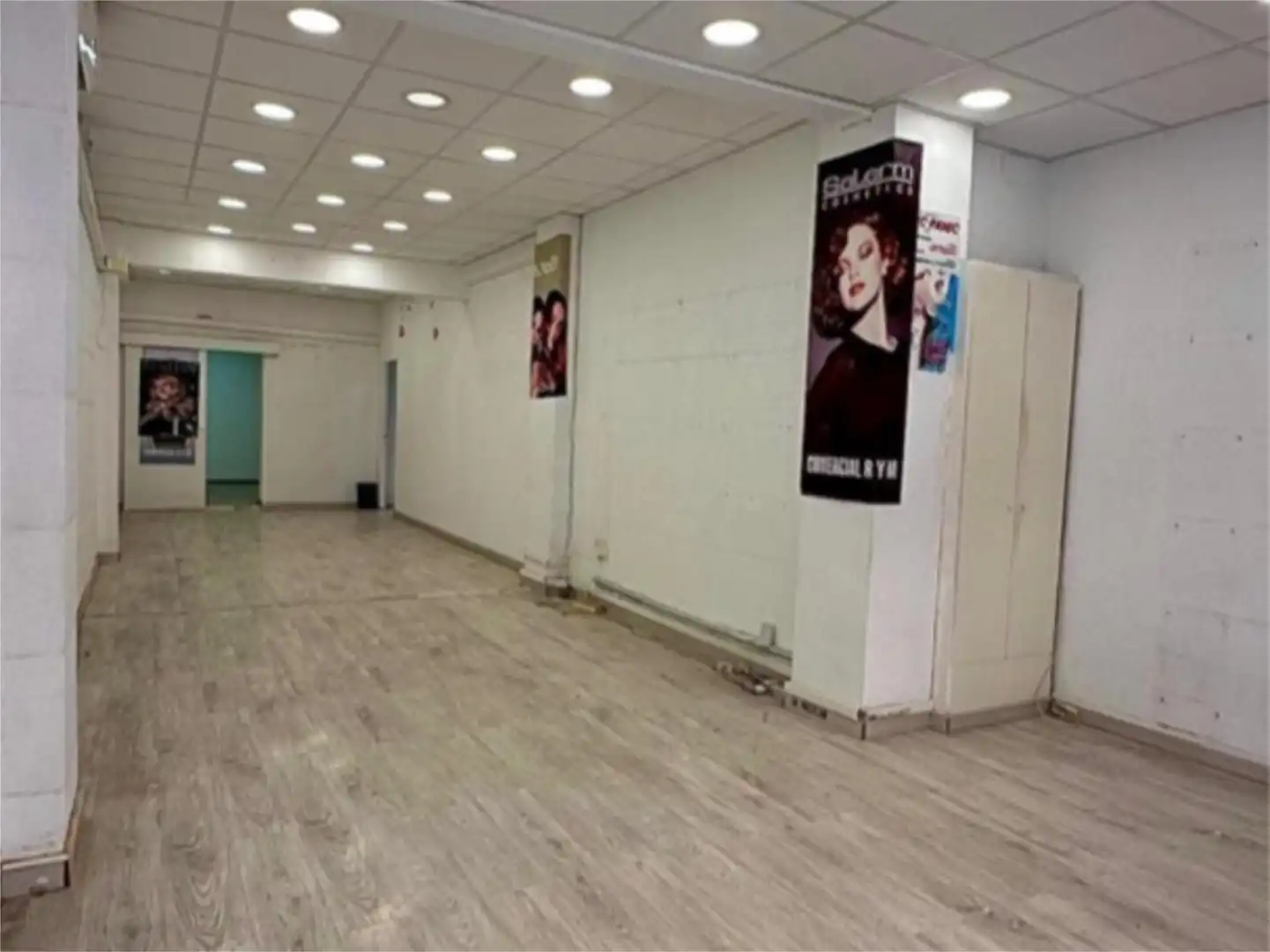 Local comercial en  Carrer de Francesc Llunell 43 - Foto 2