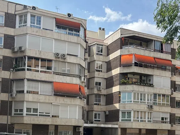 Piso en carretera de Canillas, 111