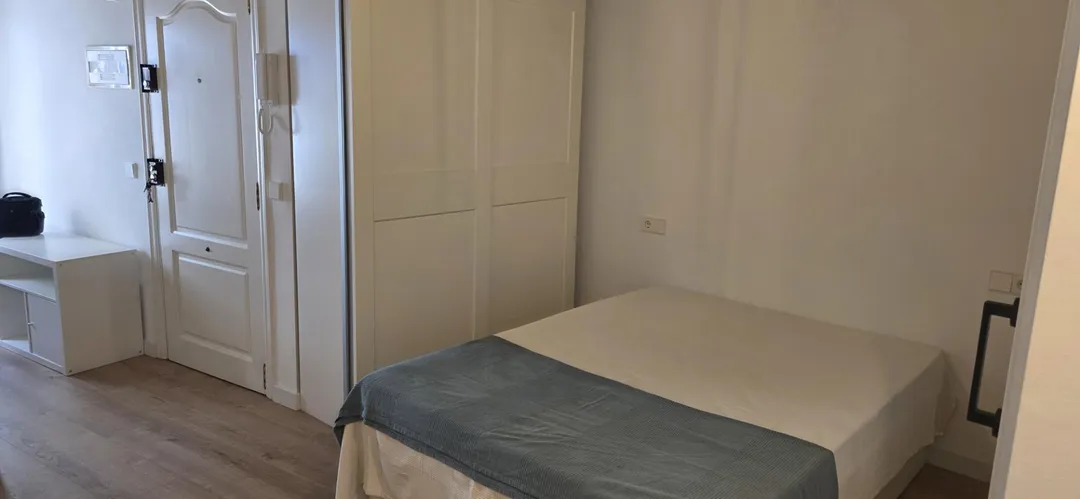 Estudio en  Carrer de la Bosseria 12 - Foto 4