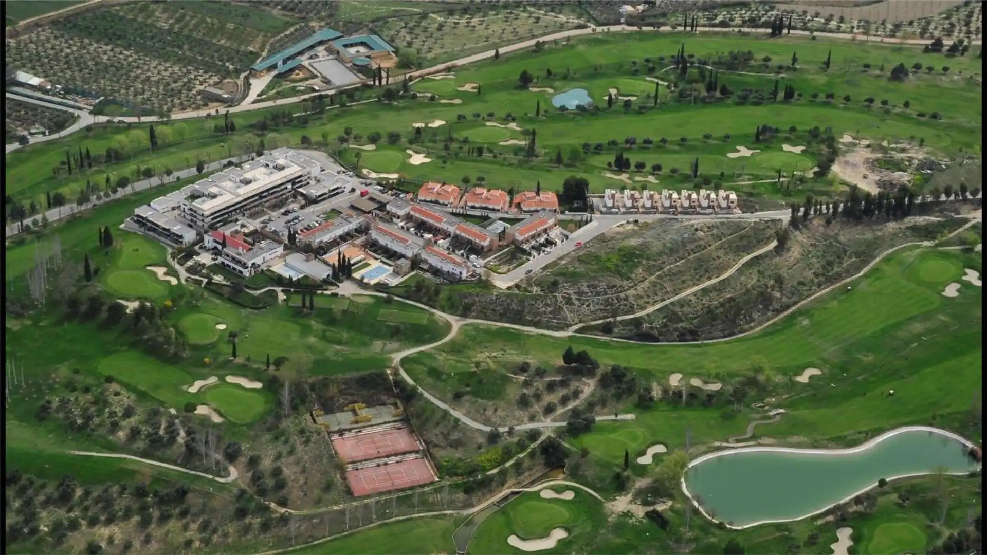 Casa adosada en  Calle Campo de Golf 10 - Foto 1