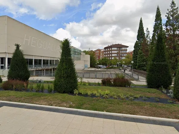 Piso en Urb. hebillas Adurtza