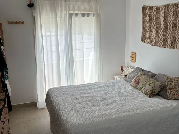 Piso en calle Mariana Pineda, 6