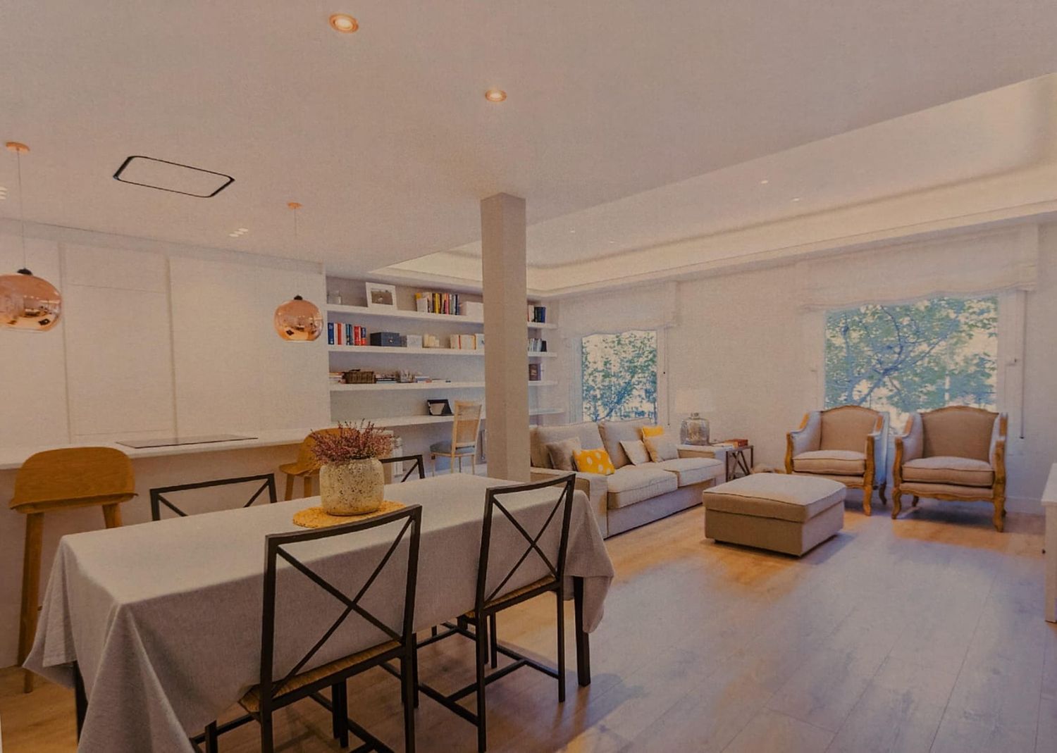 Piso en avenida del General Perón, 12 - Foto 1