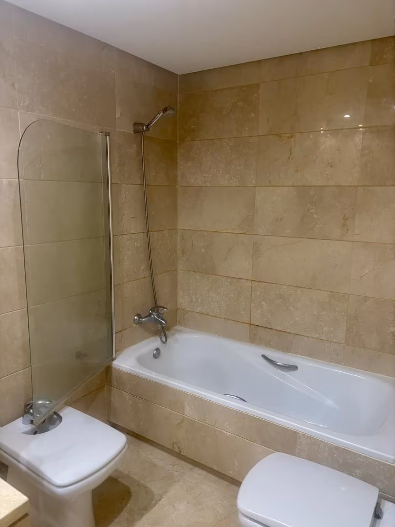 Planta baja en  Avenida Príncipe Salman 15 - Foto 12