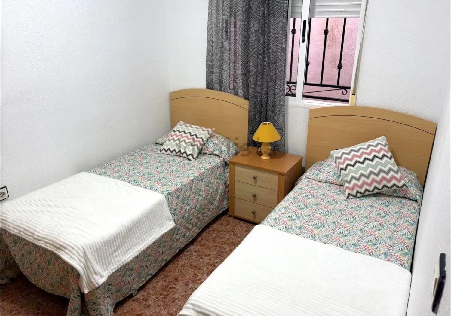 Piso en Calle Lagunas de Ruidera, 648, Zona Lago - Los Almendros - Foto 14