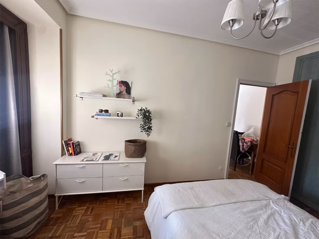 Piso en  Calle de Fernández de Oviedo 12 - Foto 5