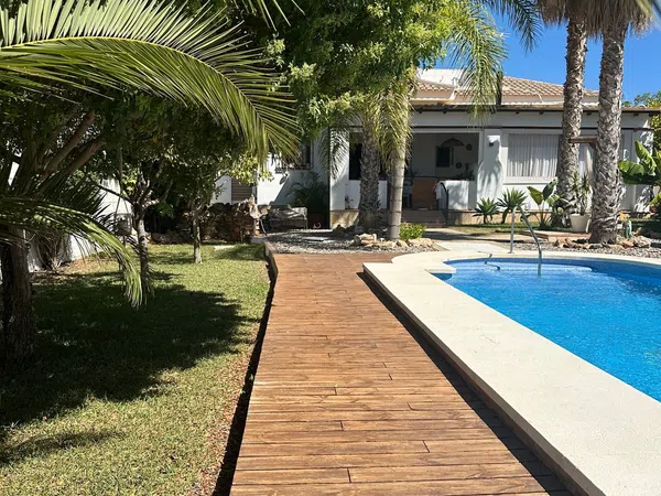 Casa o chalet independiente en Avenida de Miguel Lacha Reina, 1, Pinos de Alhaurín, Pinos de Alhaurín - Foto 3
