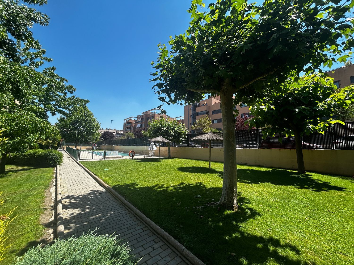 Piso en Avenida de los Quiñones, Dehesa Vieja-Puente Cultural, Dehesa Vieja-Puente Cultural - Foto 2