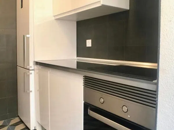 Piso en calle de Navarra, 5