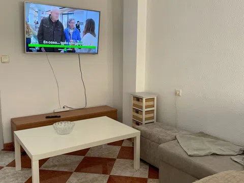 Piso en calle Brújula, 14