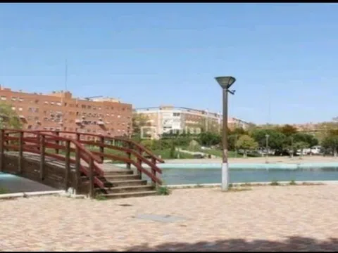 Piso en avenida las Retamas, 22