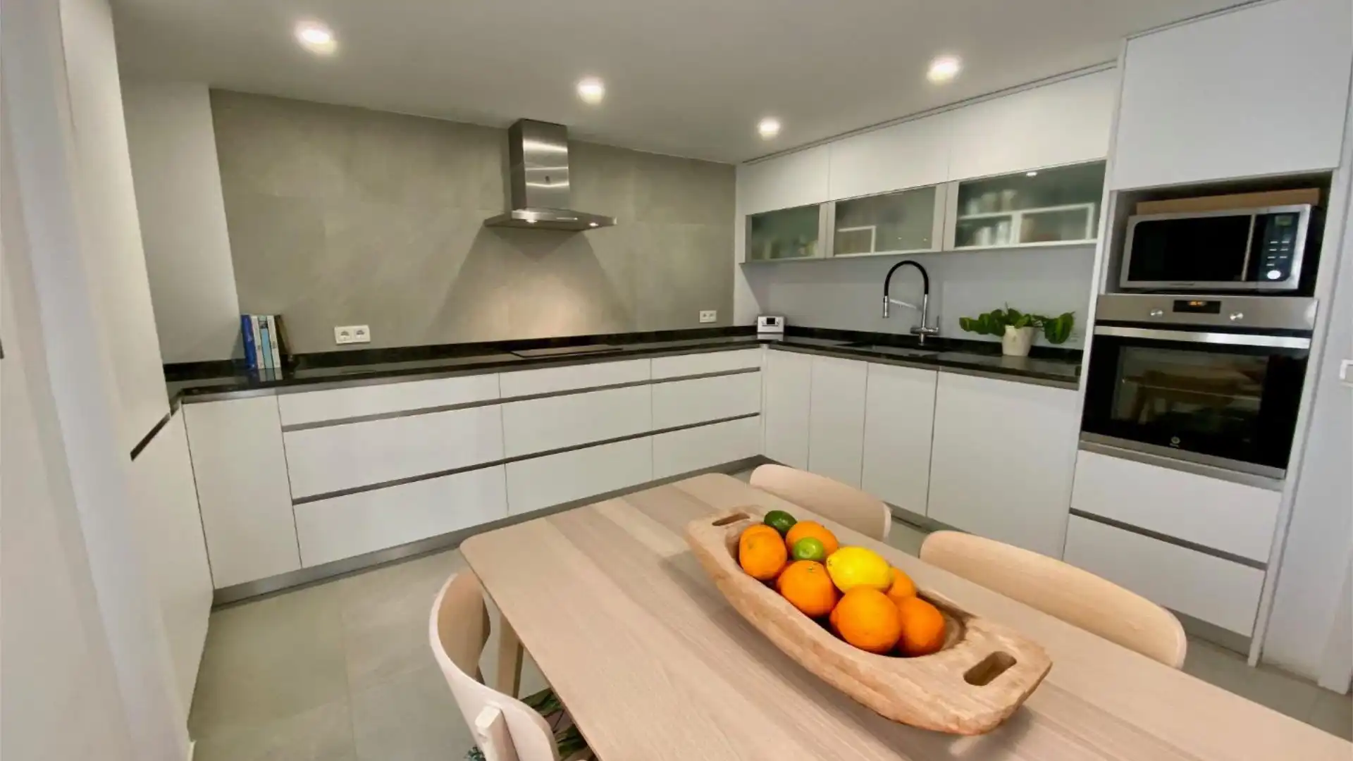 Piso en  Carrer Aries 2 - Foto 2