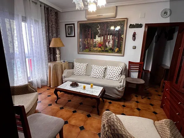 Piso en calle de Villalobos, 1