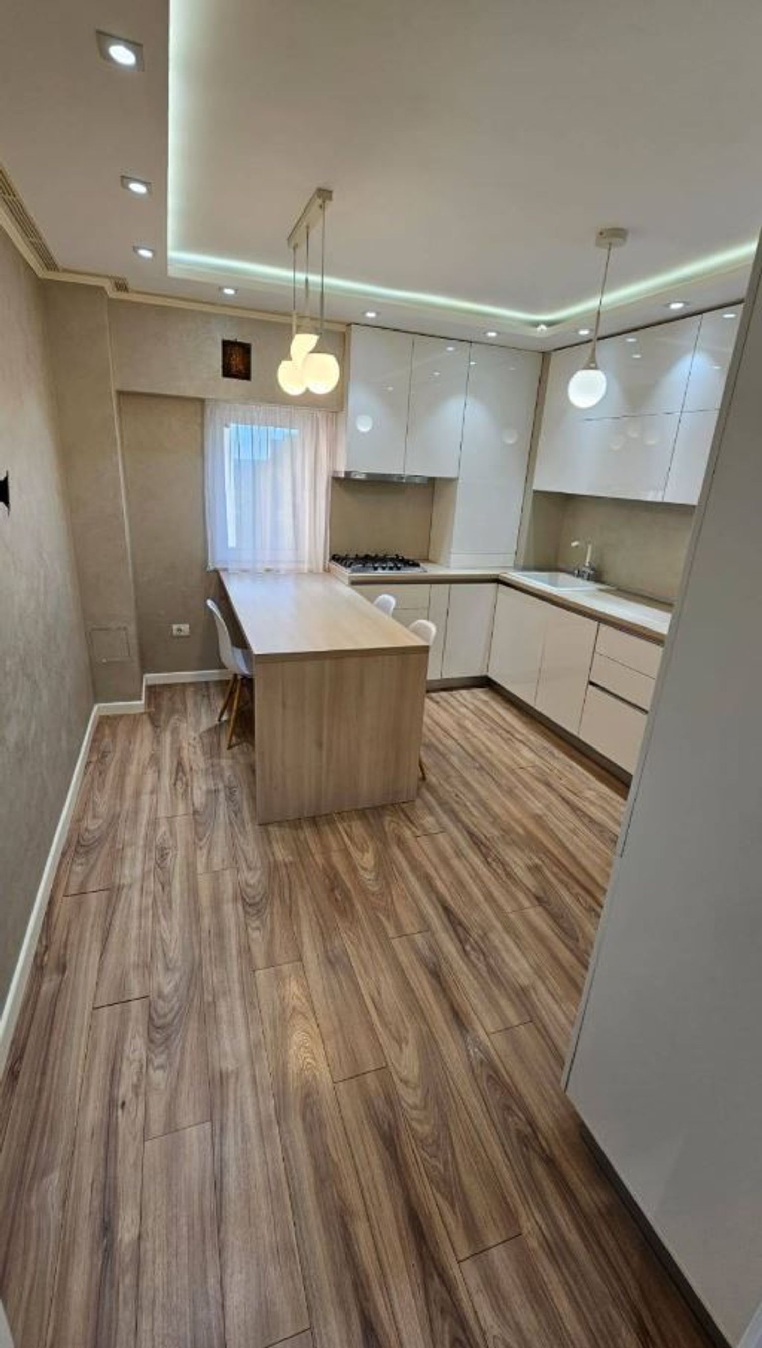 Piso en calle de Nàpols, 192 - Foto 2