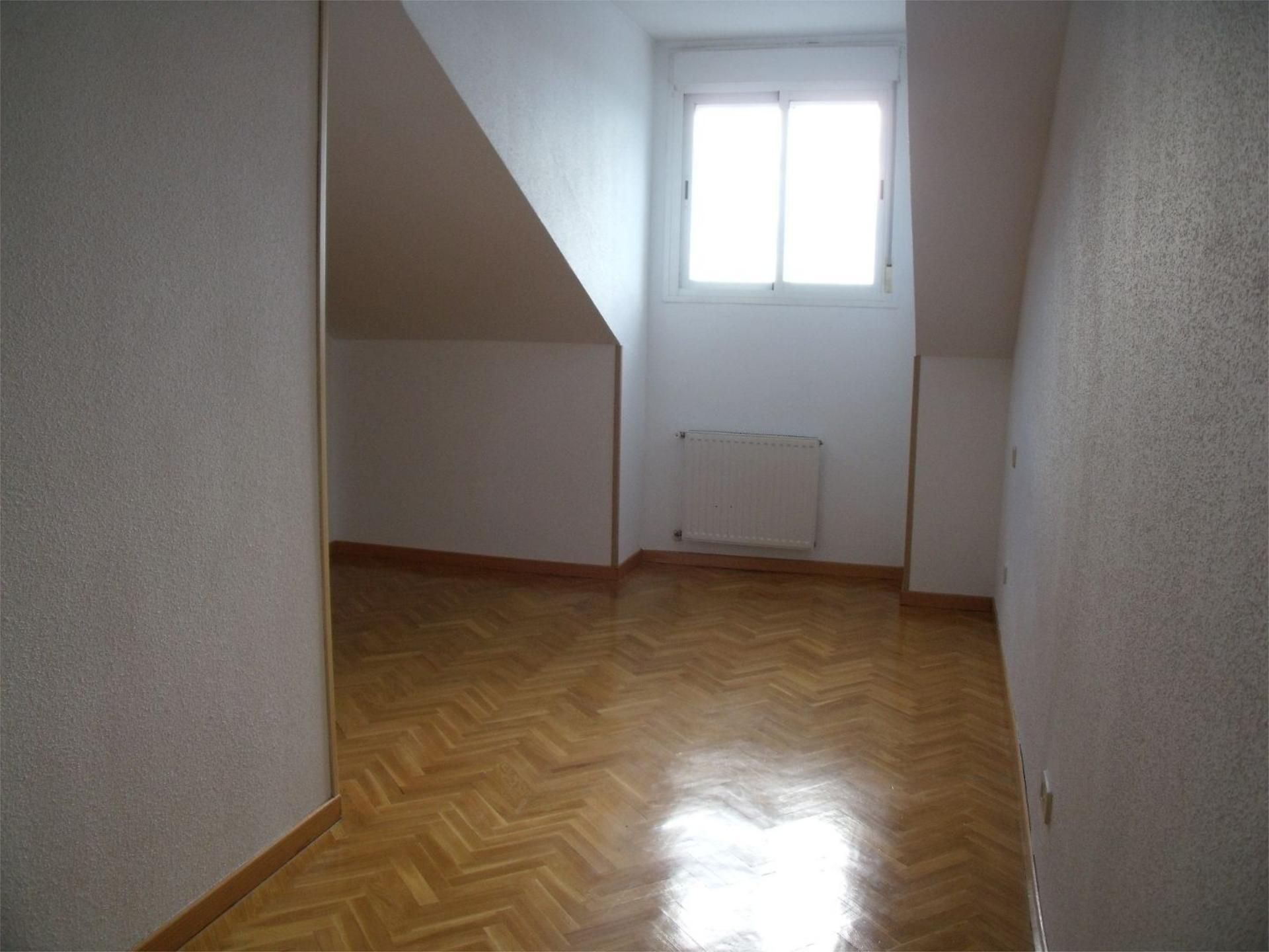 Piso en  Avenida de Honorio Lozano 53 - Foto 31