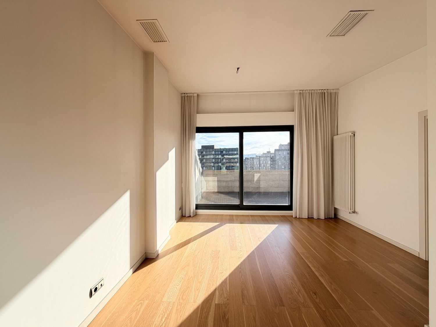 Chalet adosado en calle Leoncio Urabayen, 47 - Foto 3