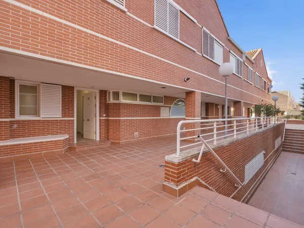 Chalet adosado en Avenida Emilio Arrieta, 4 - Foto 3