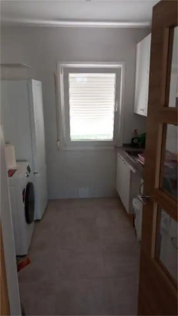 Piso en barrio - Foto 4