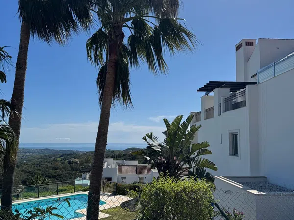 Piso en venta en Calle Clara Campoamor, 4 - Foto 1