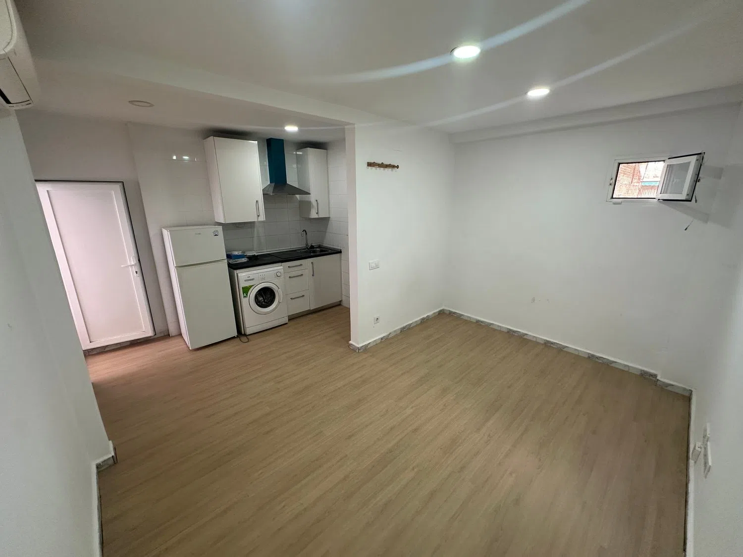 Estudio en calle de Ramón Azorín, 36 - Foto 4