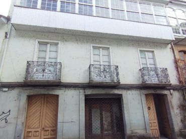Casa adosada en  Rúa Doutor Casares 18 - Foto 1