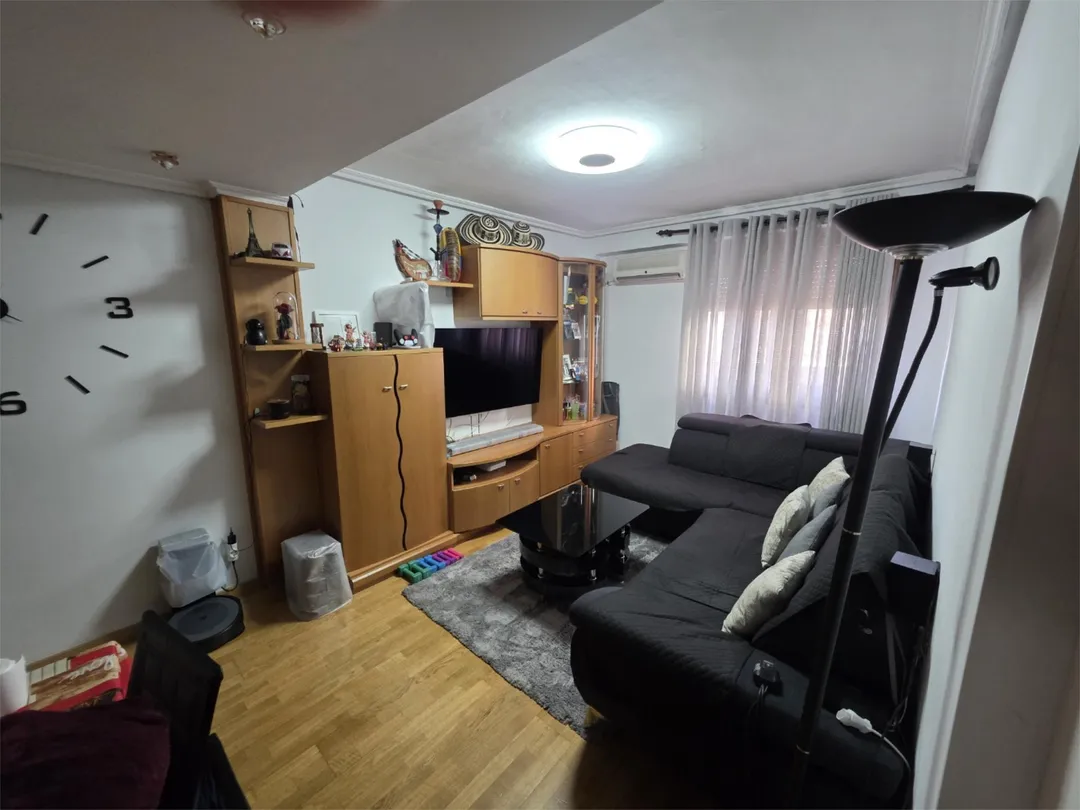 Piso en  Calle de La Coruña 60 - Foto 2