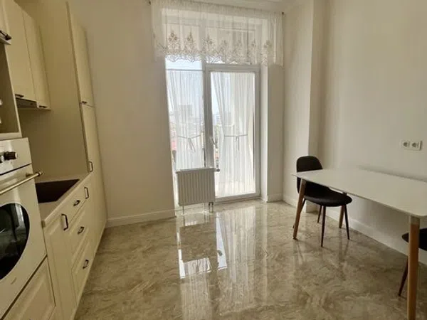 Piso en C. de Campoamor, 3