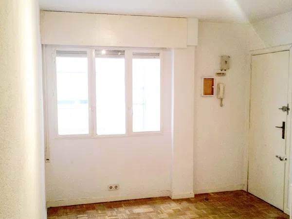 Piso en calle San Hermenegildo, 28