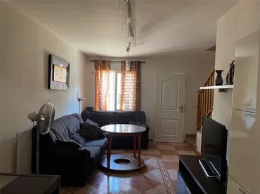 Casa adosada en Garrovillas de Alconétar - Foto 2