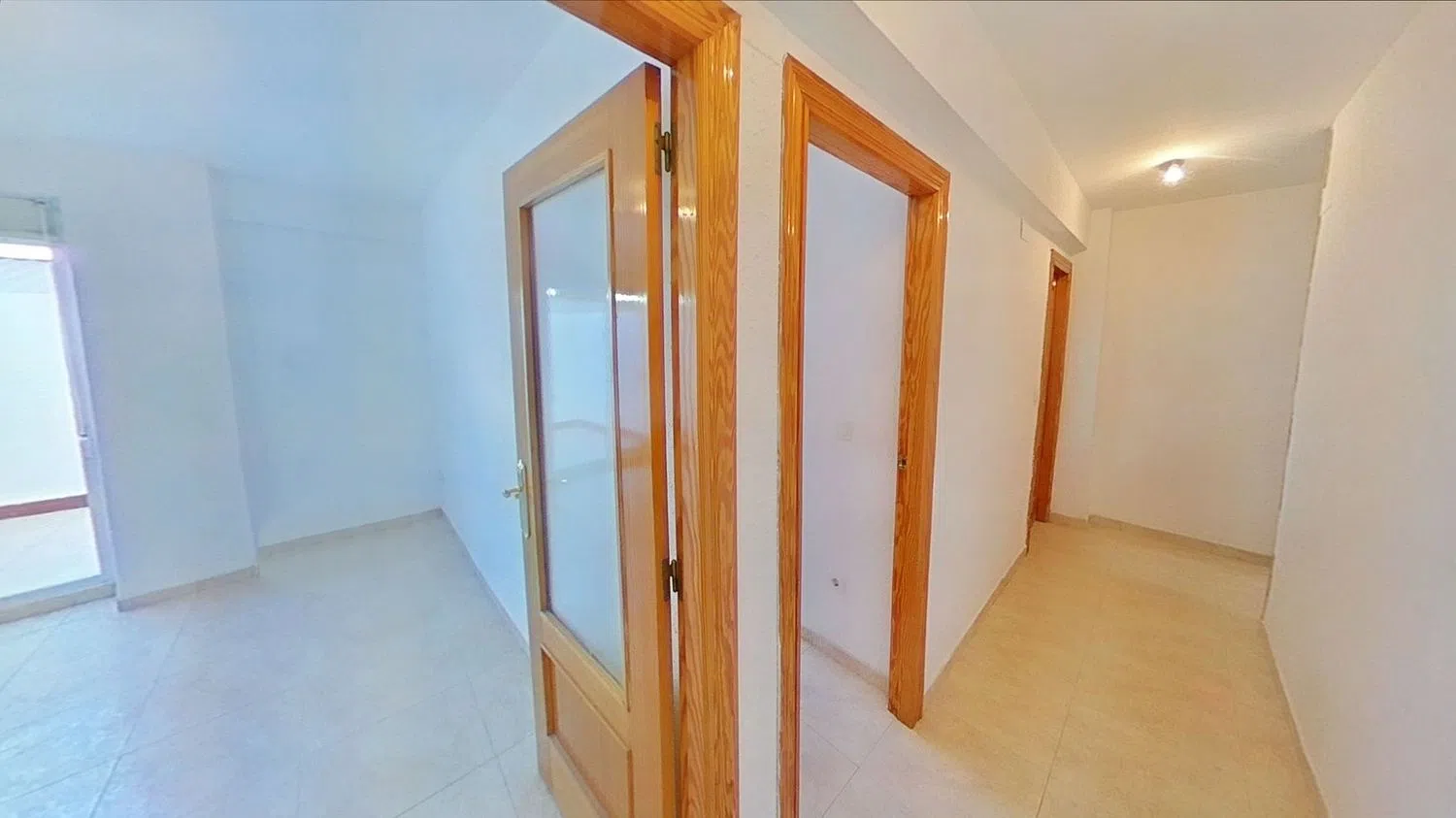 Piso en Barrio Torrefiel - Foto 4