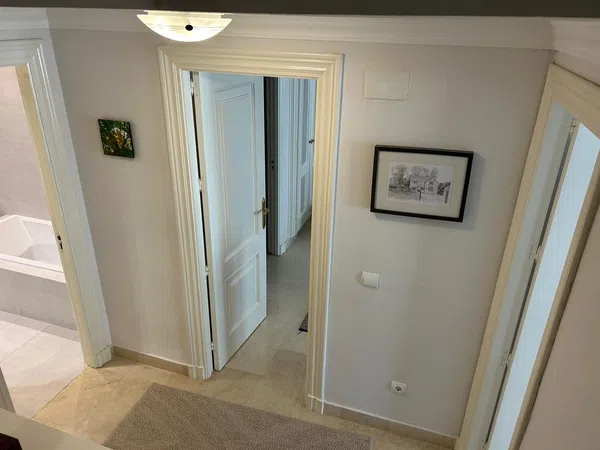 Chalet adosado en Aloha Pueblo, 120, Aloha - Foto 13