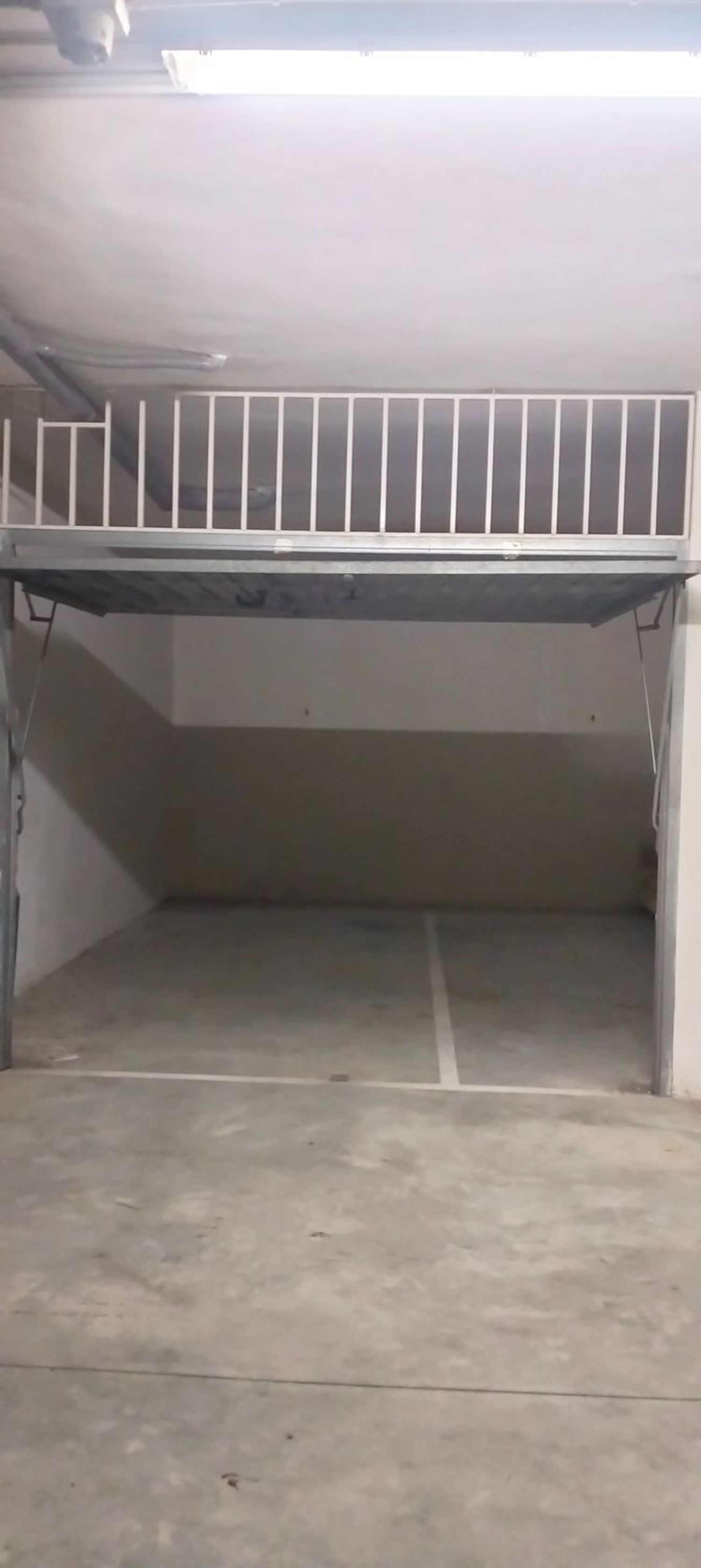 Piso en Avenida de Hermanos Perez Casariego, 5 - Foto 4