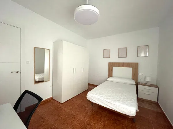 Piso en avenida de la Viñuela, 25 - Foto 8