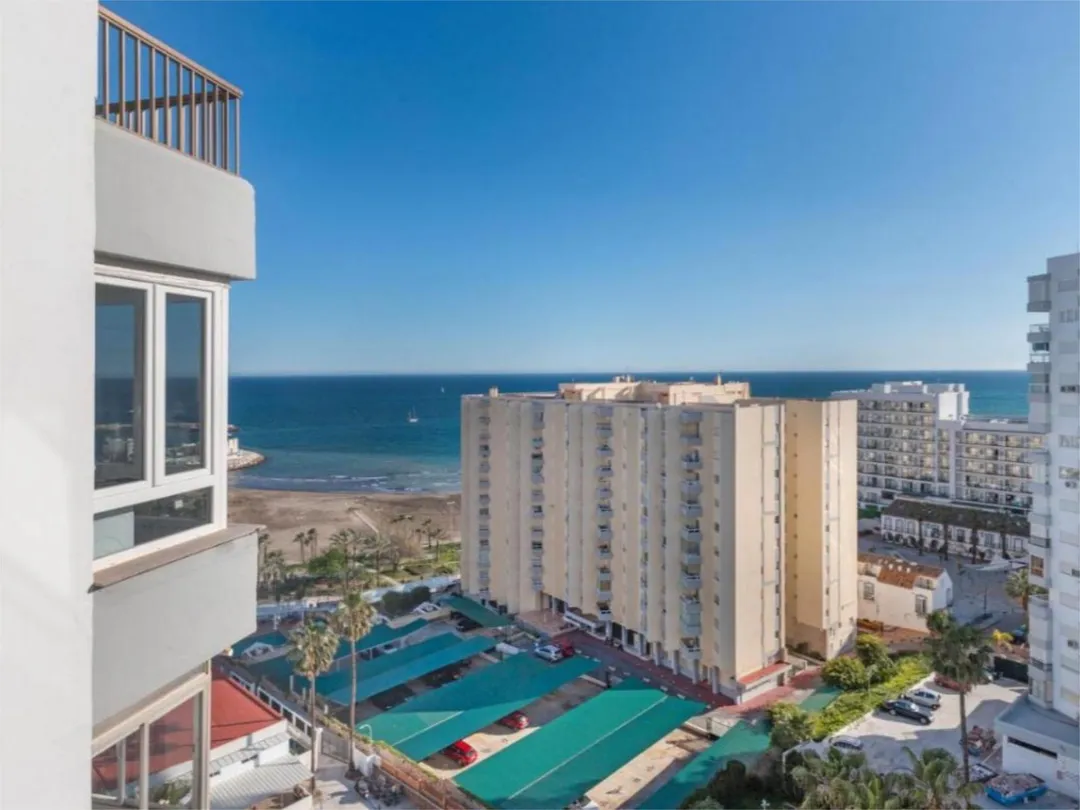 Piso en  Avenida Alay 3