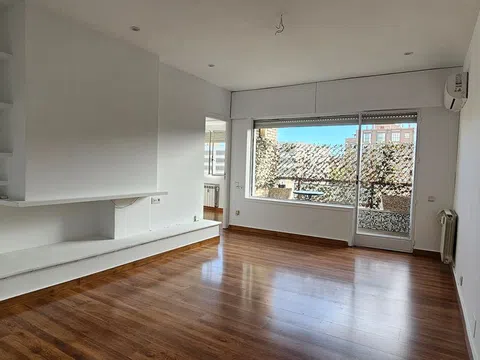 Piso en calle de Sánchez Barcáiztegui, 34