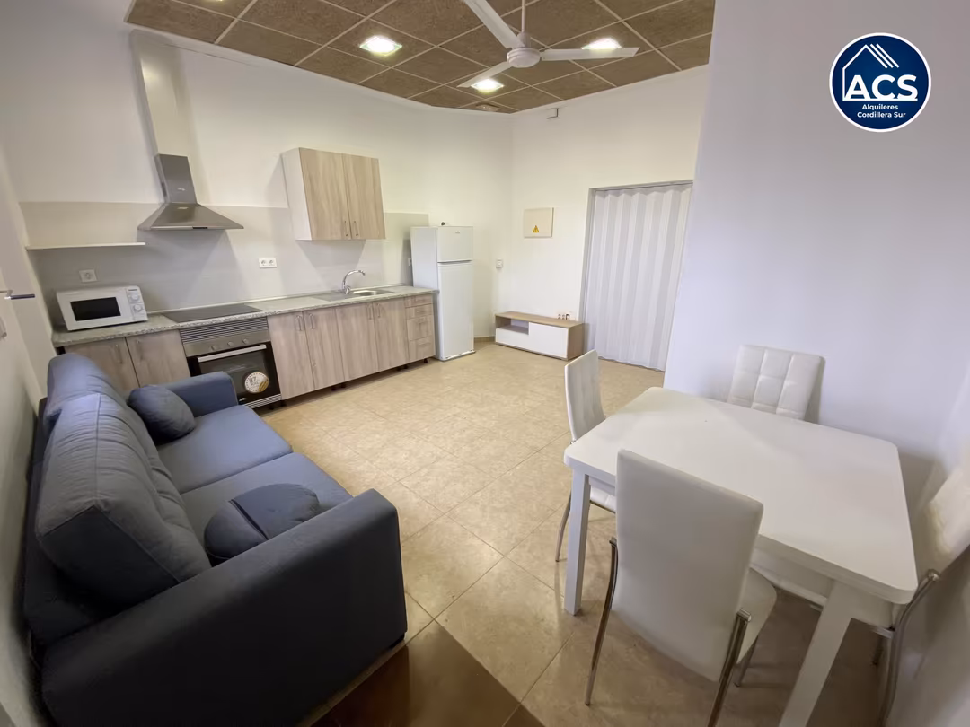 Estudio en  Avenida Palmar 183