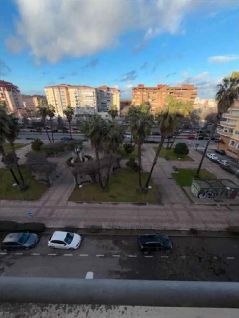 Piso en Zona Eroski - Foto 1