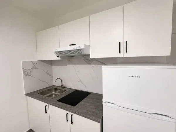 Estudio en Calle l'Escola, 4, Centro - Zona Alta, Centro - Zona Alta - Foto 2
