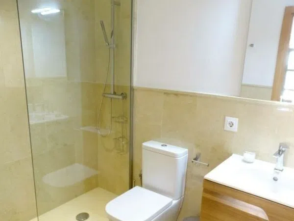 Piso en Calle Álvarez Quintero, 21, Santa Cruz - Alfalfa - Foto 1
