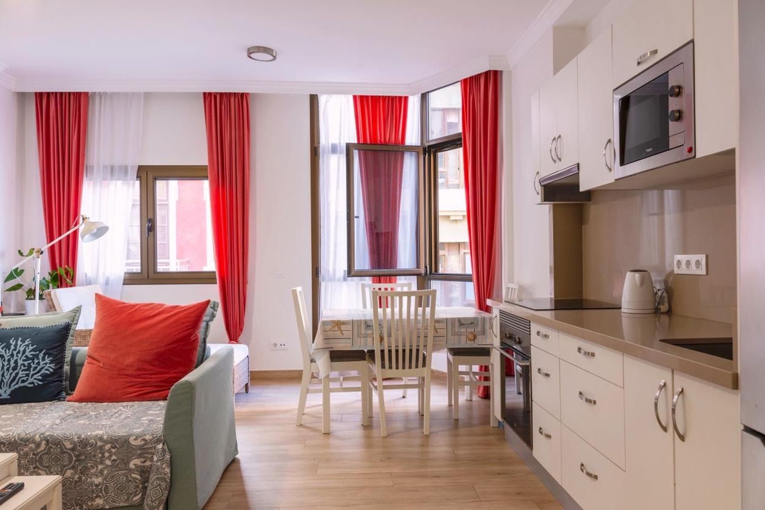 Piso en calle Bernardo de la Torre, 108 - Foto 1