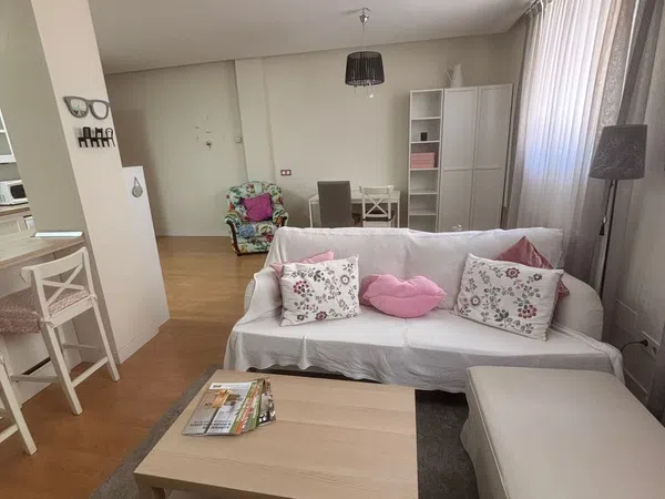 Piso en calle de Sebastián Elcano, 36