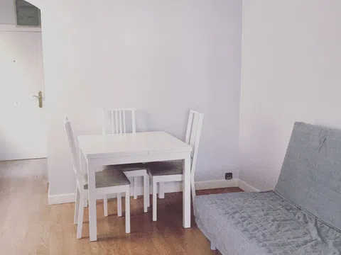 Piso en calle de Olite, 48