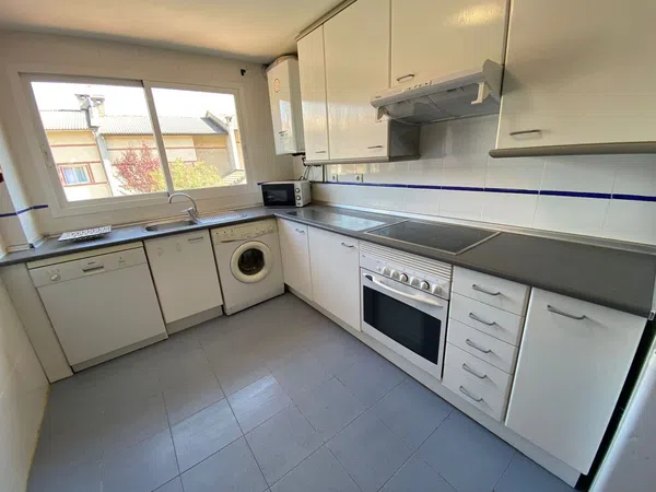 Chalet adosado en Calle de Clara Campoamor, 7, Parquelagos - Puente Nuevo, Parquelagos - Puente Nuevo - Foto 5