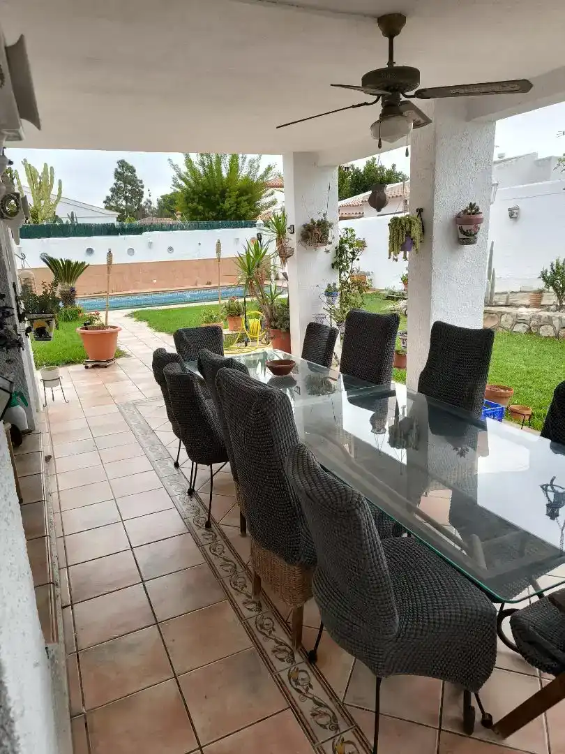 Chalet en  Carrer del Fluvià 13 - Foto 6