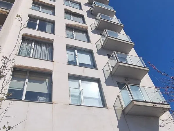 Piso en avenida Juan XXIII, 44 -3-10 - Foto 1