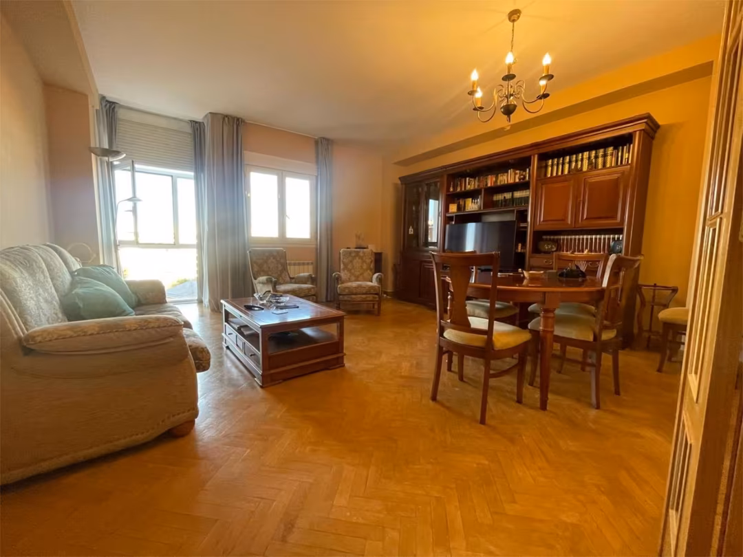 Piso en  Avenida de Camilo José Cela 11 - Foto 3