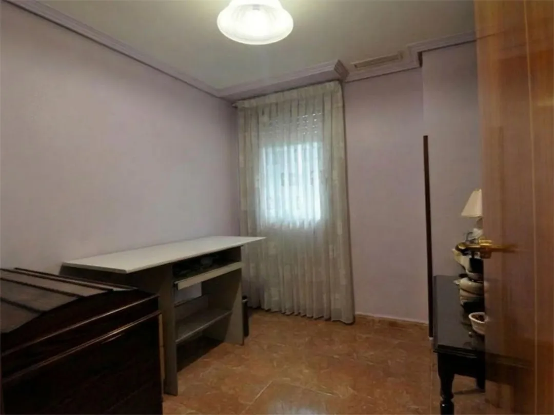 Piso en  Carrer de Carcaixent 4 - Foto 13