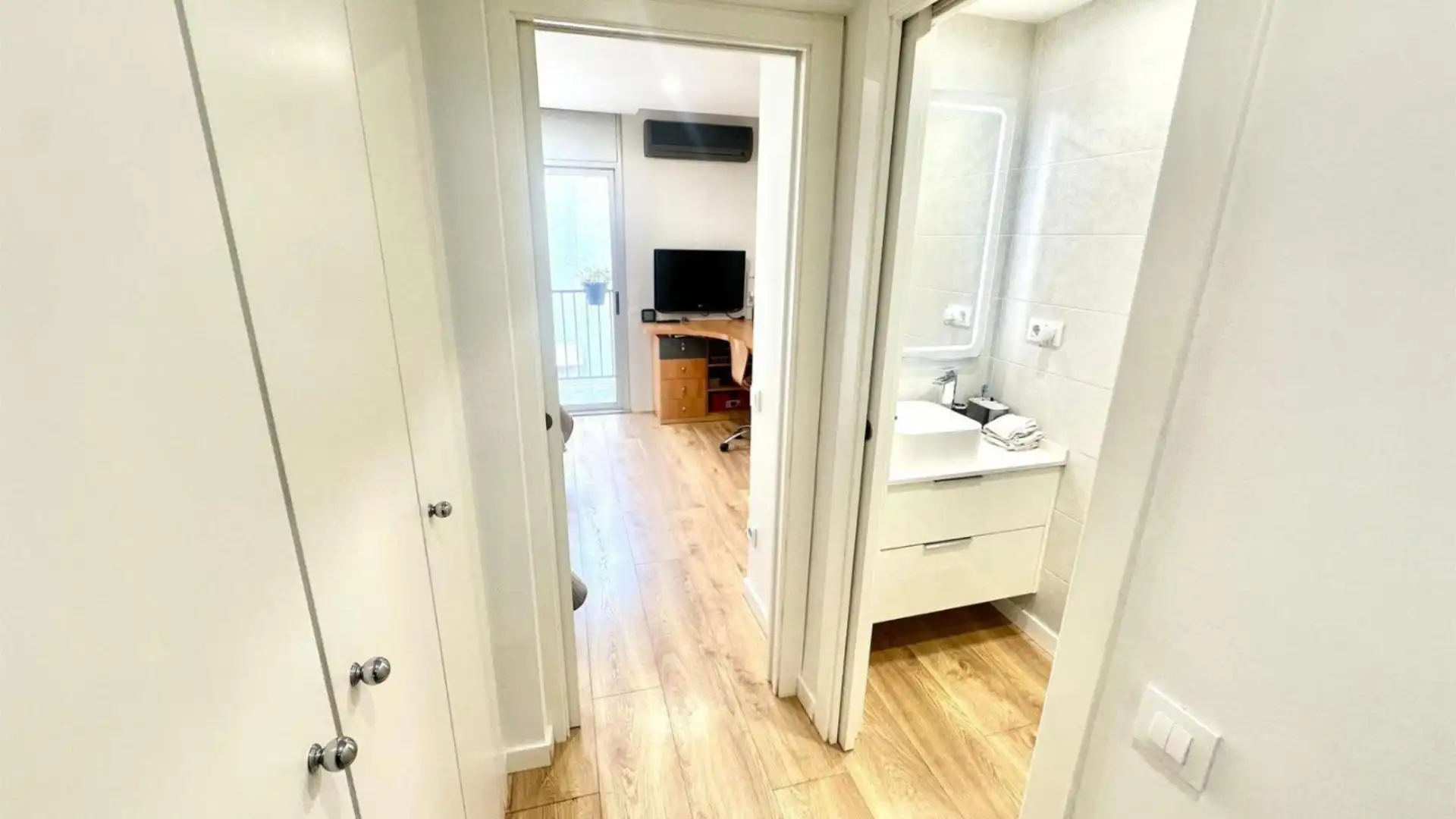 Piso en  Carrer Uva 1 - Foto 10