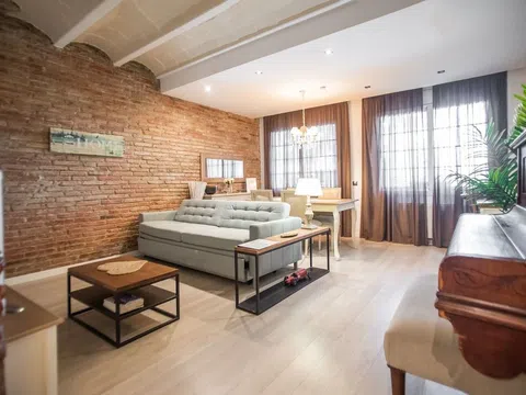 Piso en ronda de Sant Pau, 27