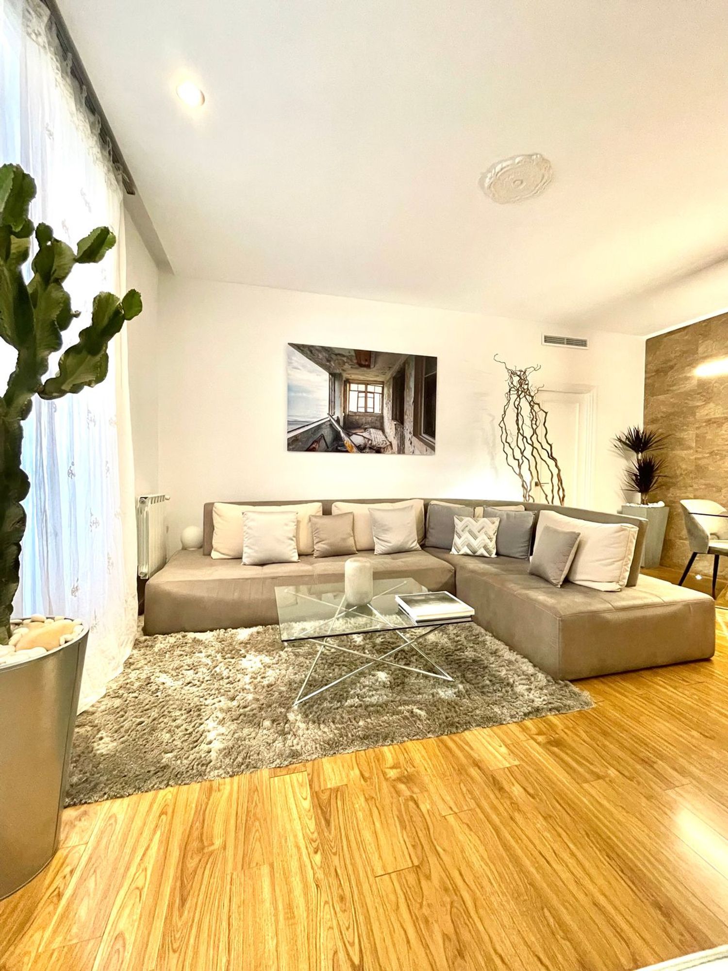 Piso en calle de San Hermenegildo, 31 - Foto 1